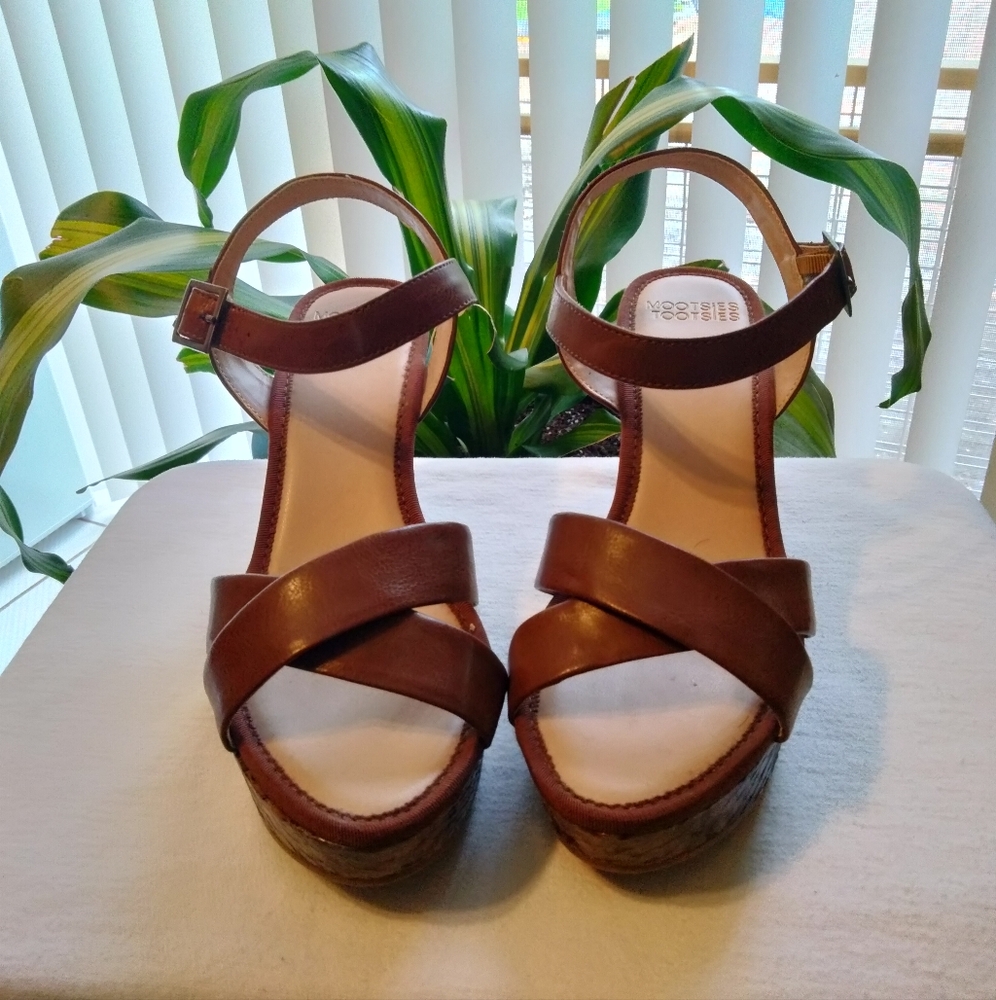 Platform sandal